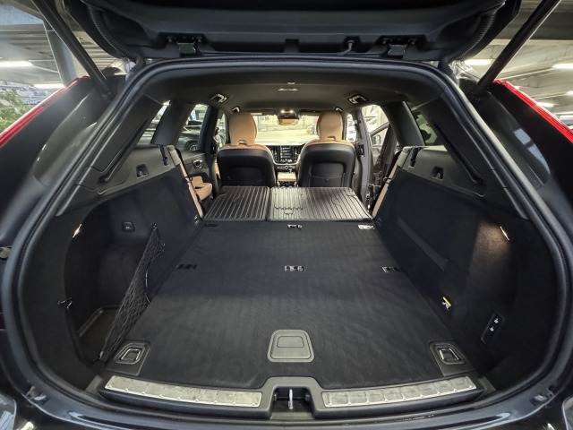 ボルボ XC60の画像18