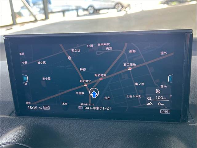 Q21.0 TFSI sport RHD 内装他