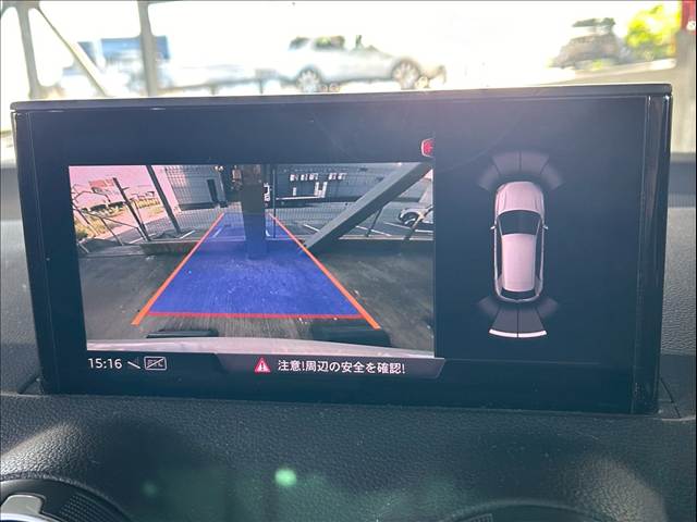 Q21.0 TFSI sport RHD 内装他