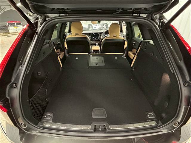 ボルボ XC60の画像18