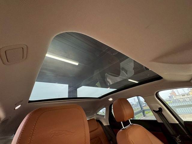 ジャガー E-PACEの画像3