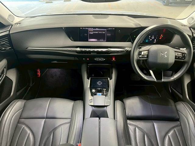 DS4RIVOLI BlueHDi 内装他