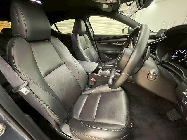 マツダ MAZDA3 FASTBACKの画像8