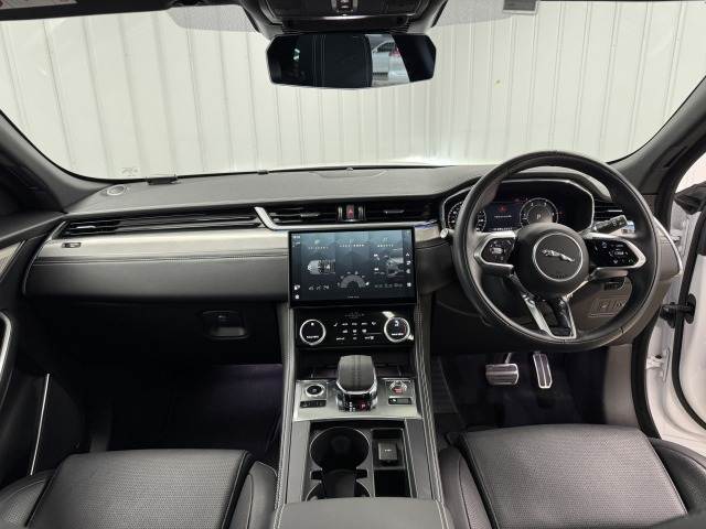 F-PACER-DYNAMIC SE 内装他