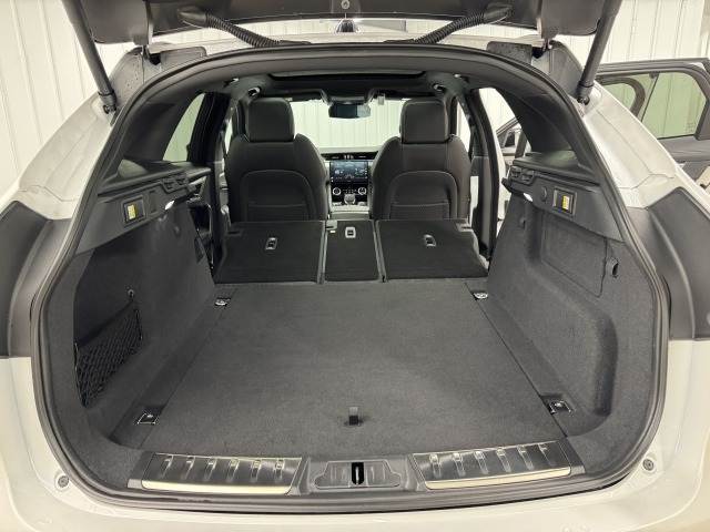 ジャガー F-PACEの画像18