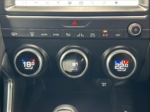 ジャガー E-PACEの画像11