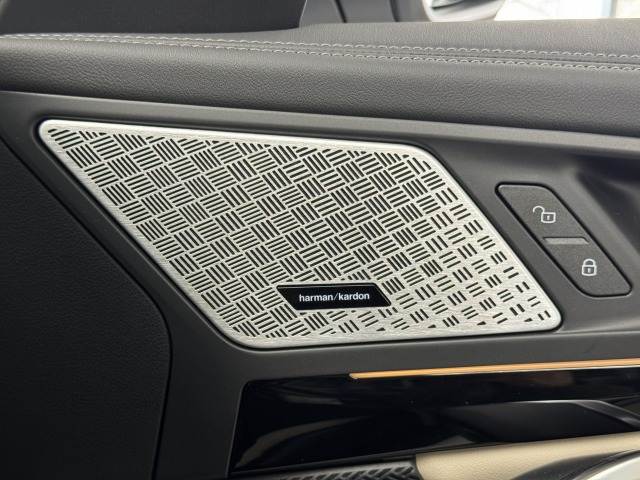 X1xDrive 20d xLine 内装他