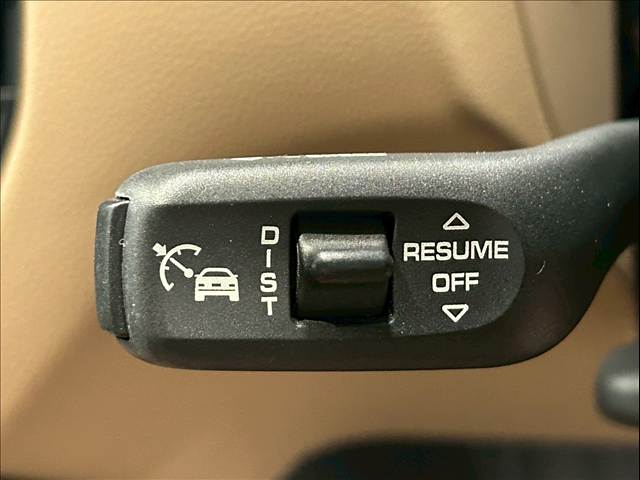 マカンベースグレード 内装他