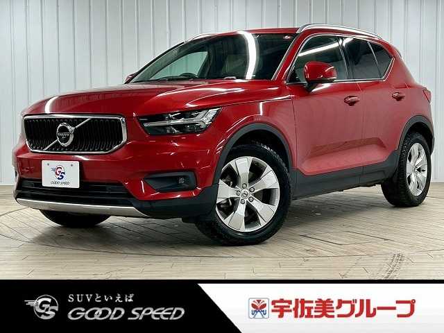 ボルボ XC40 T4 AWD Momentum 外観