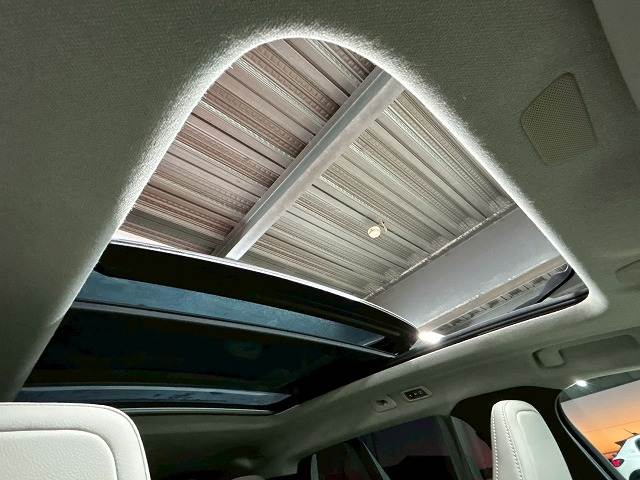 XC40T4 AWD Momentum 内装他