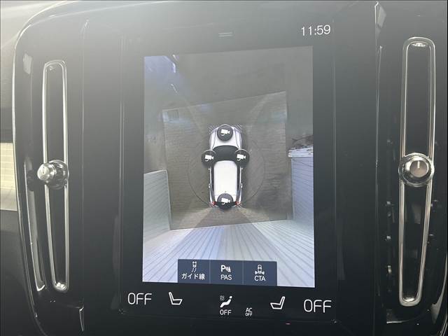 XC40T4 Momentum 内装他