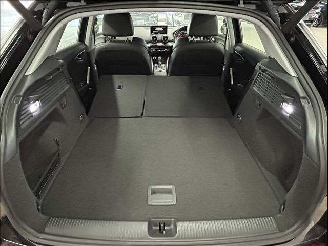 アウディ Q2の画像18