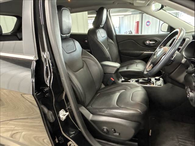 クライスラー JEEP CHEROKEEの画像10