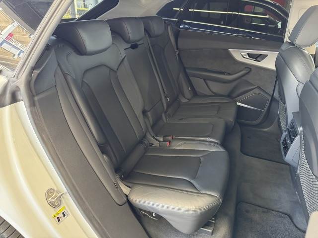 アウディ Q8の画像10