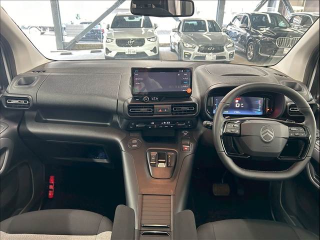 BERLINGOMAX BlueHDi 内装他