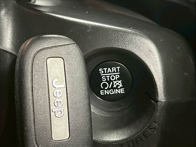 JEEP RenegadeLongitude 内装他