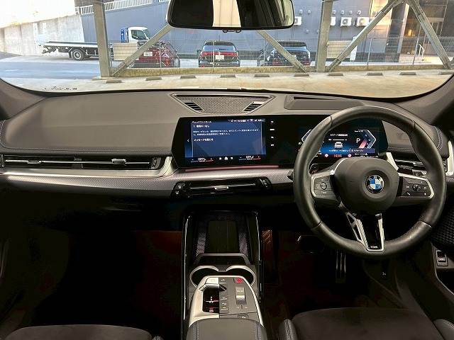 X1xDrive 20d M Sport 内装他