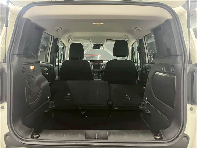 クライスラー JEEP Renegadeの画像18