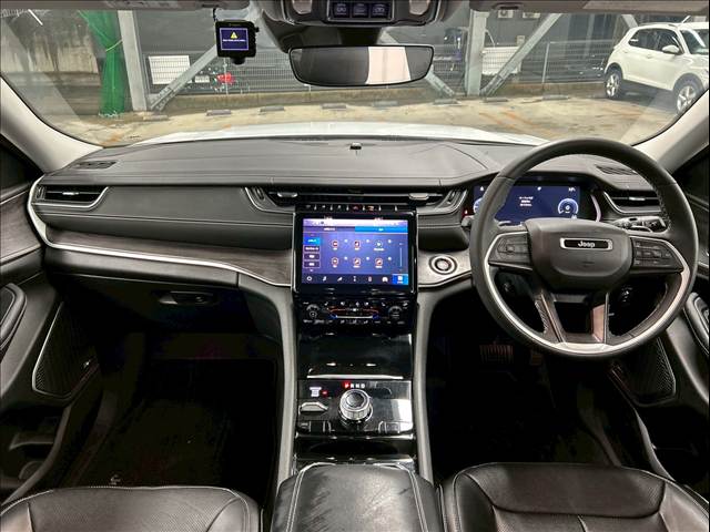 クライスラー&nbsp;JEEP GRAND CHEROKEEの画像4