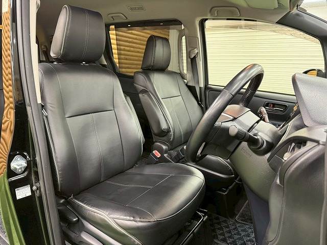 トヨタ ヴォクシーの画像9