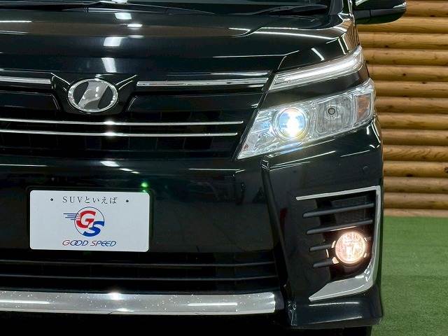 トヨタ ヴォクシーの画像12