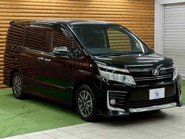 トヨタ ヴォクシーの画像17