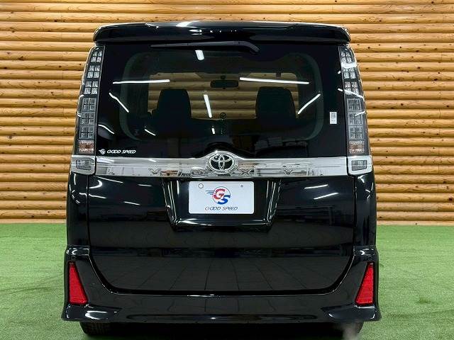 トヨタ ヴォクシーの画像19