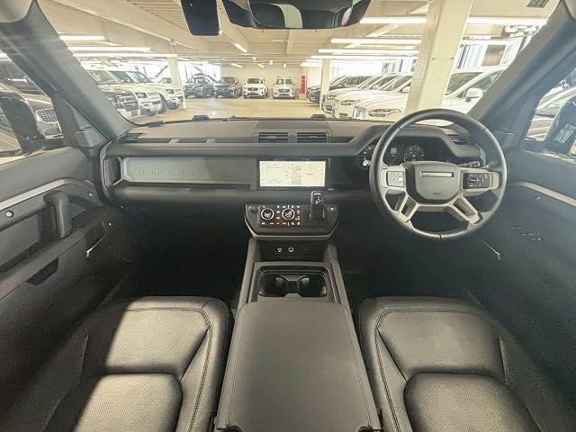 DEFENDER110 S D300 内装他