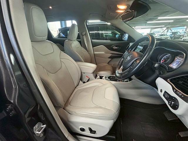 クライスラー&nbsp;JEEP CHEROKEEの画像7