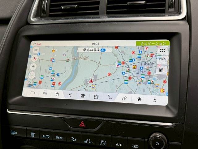 ジャガー&nbsp;E-PACEの画像3