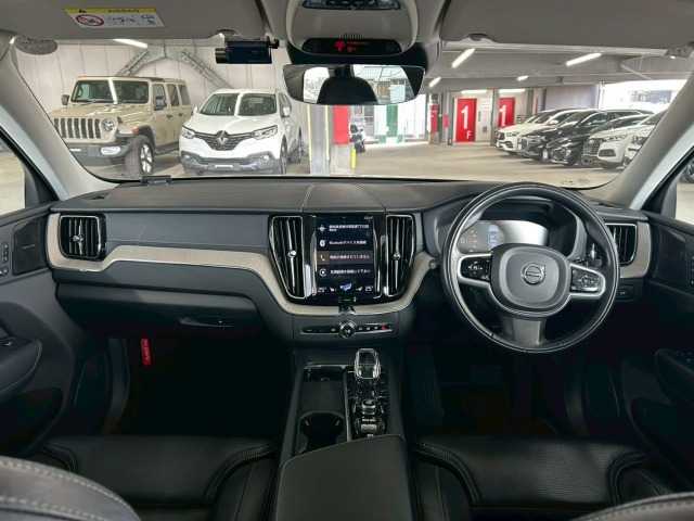 XC60B5 AWD Inscription 内装他