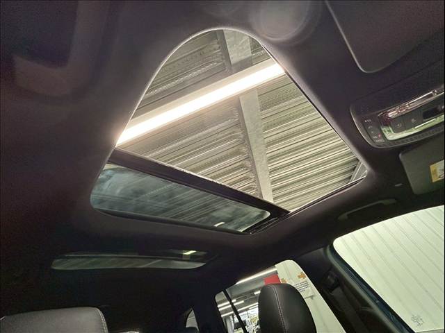 GLB-CLASSGLB 200d AMGライン 内装他