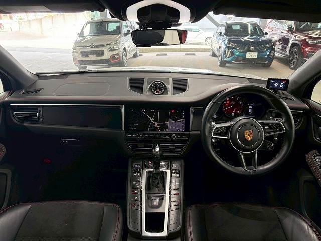 マカンGTSスポーツクロノパッケージ 内装他