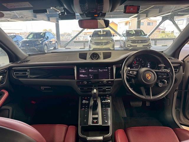 ポルシェ マカンの画像3