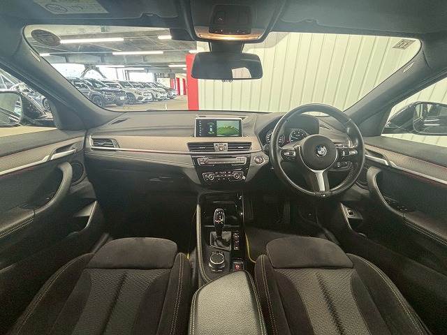 X2xDrive 18d M Sport X 内装他