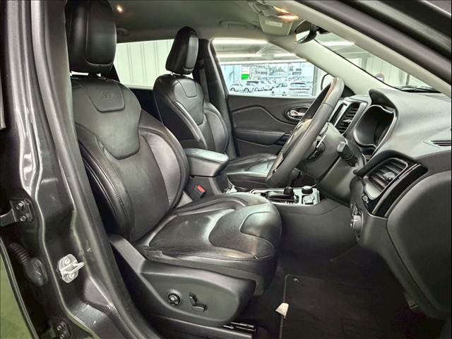 クライスラー&nbsp;JEEP CHEROKEEの画像7