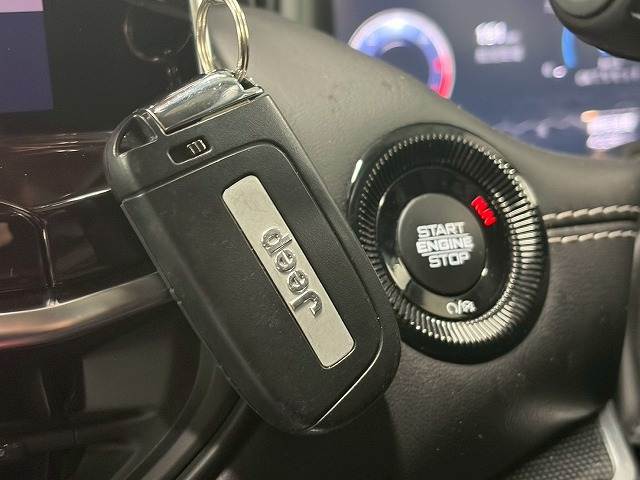 クライスラー&nbsp;JEEP COMMANDERの画像6