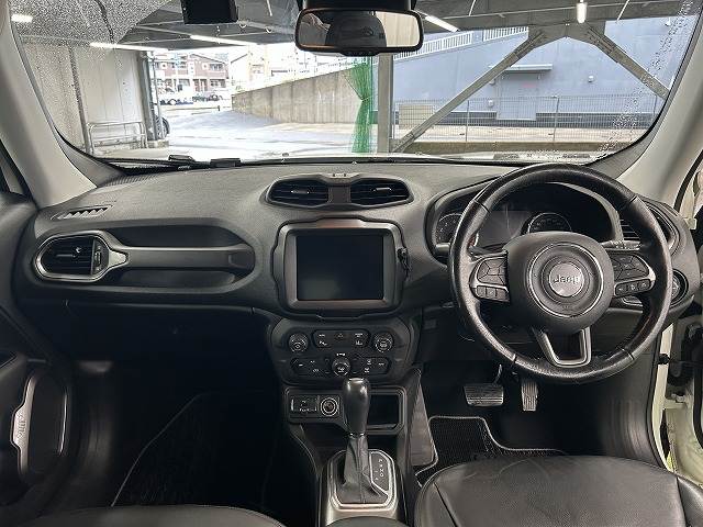JEEP RenegadeLimited 内装他