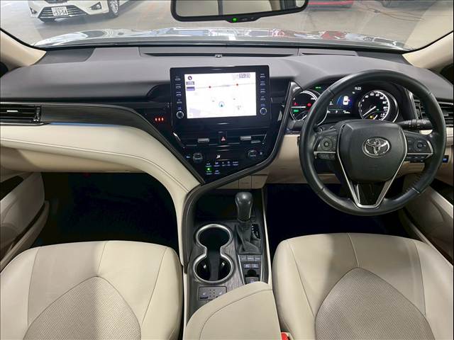 カムリG“レザーパッケージ” 内装他