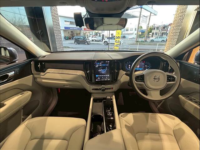 ボルボ&nbsp;XC60の画像3