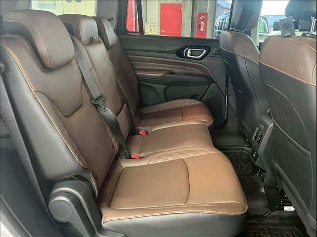 クライスラー&nbsp;JEEP COMMANDERの画像8