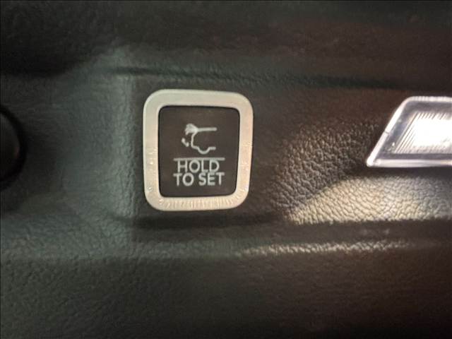 クライスラー&nbsp;JEEP GRAND CHEROKEE Lの画像11