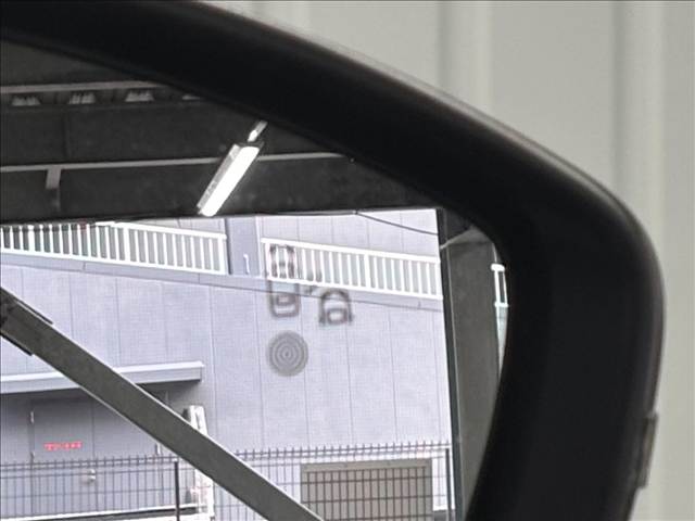 208□GT 内装他