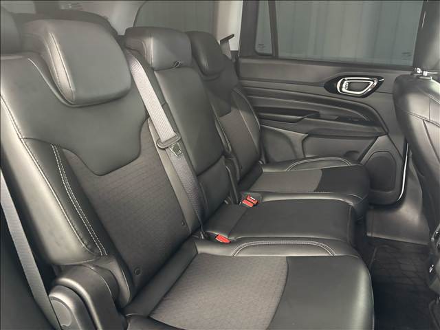 クライスラー JEEP COMMANDERの画像8