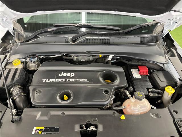 クライスラー JEEP COMMANDERの画像12