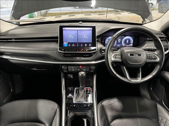 クライスラー&nbsp;JEEP COMMANDERの画像3