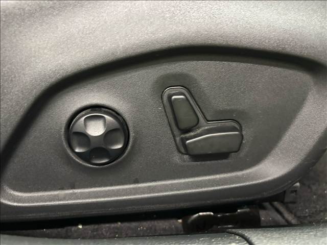 クライスラー&nbsp;JEEP COMMANDERの画像9