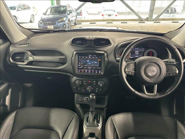 JEEP RenegadeLimited 内装他