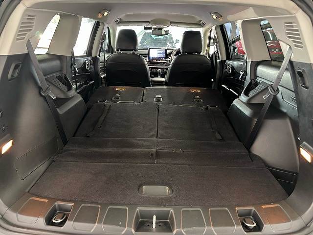 クライスラー JEEP COMMANDERの画像18
