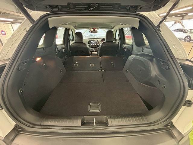 クライスラー&nbsp;JEEP CHEROKEEの画像18